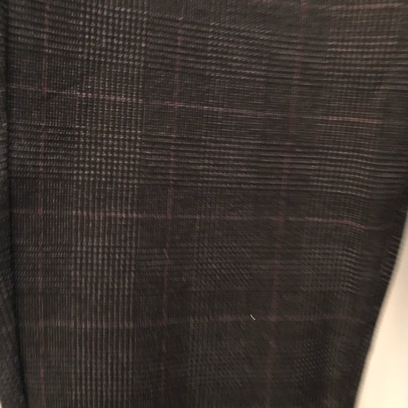 Women’s Pants - Picture 2 of 5